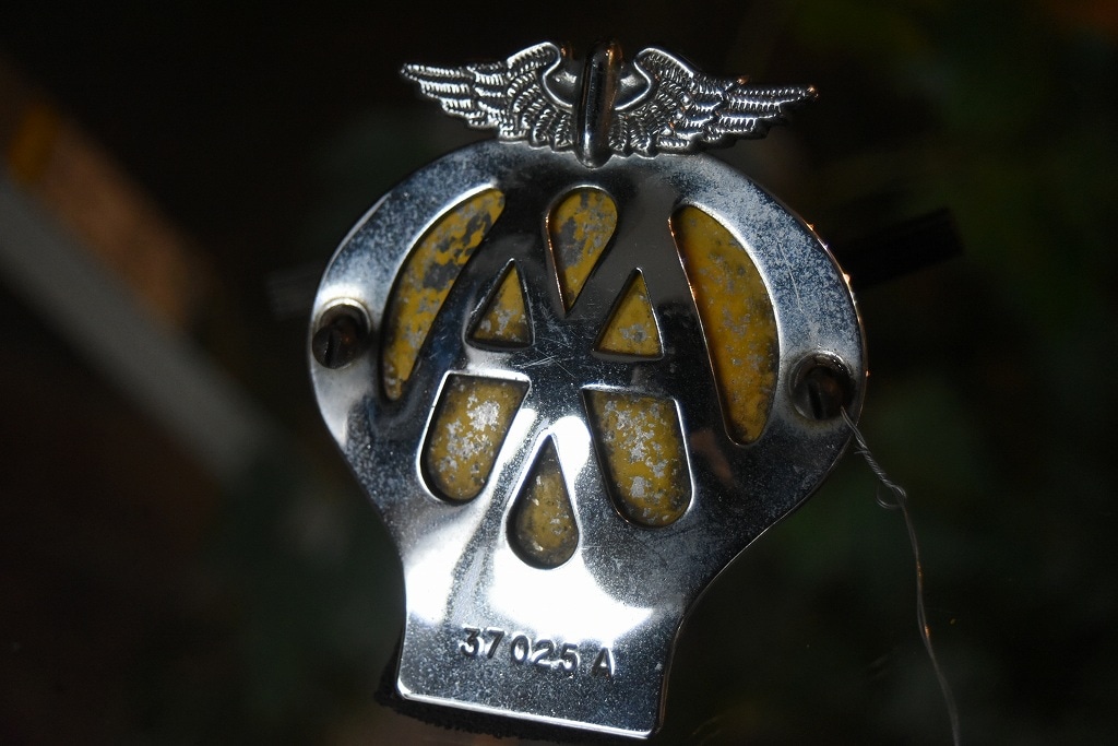 103337 UK ヴィンテージ　二輪用　AA Automobile Association カーバッチ　