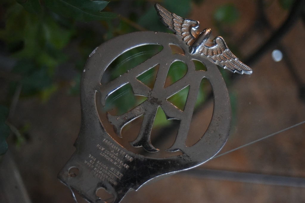 103350 UK ヴィンテージ　50年代　クロームメッキ　AA Automobile Association カーバッチ　