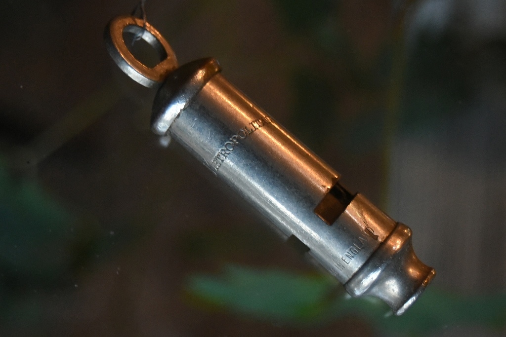 103373 UK ヴィンテージ ポリス ホイッスル MADE IN ENGLAND