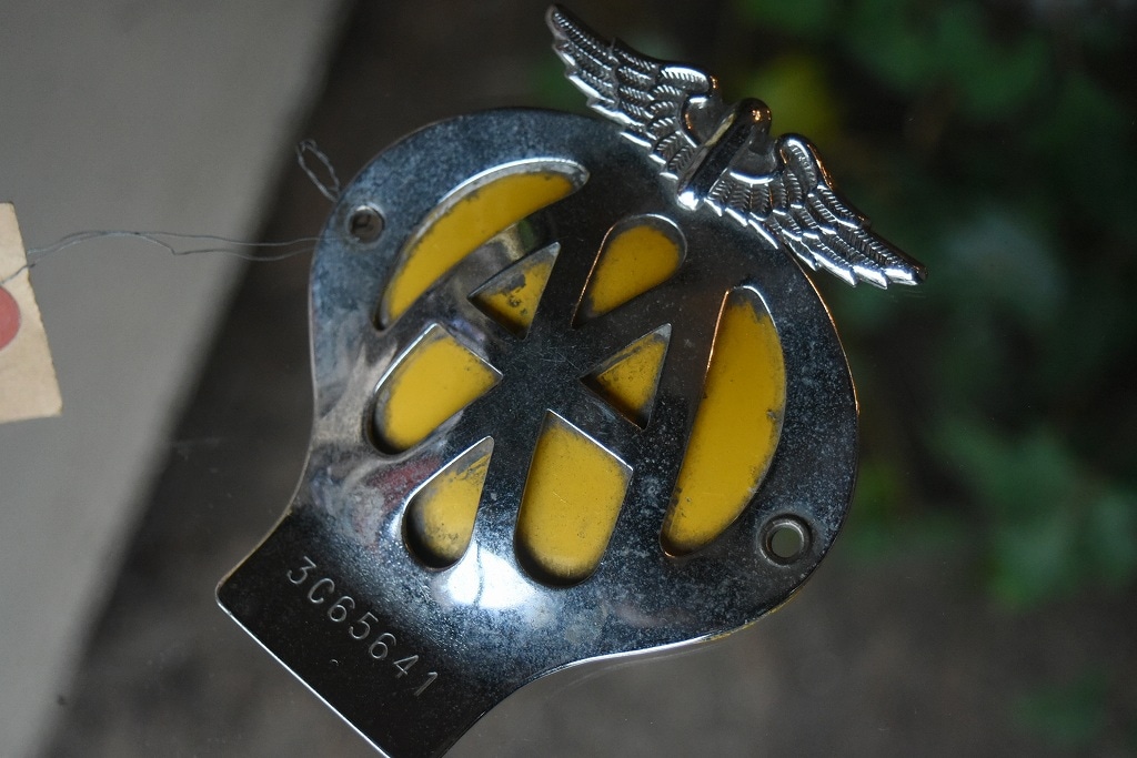 100619 UK ヴィンテージ　　AA Automobile Association カーバッチ　1962-1963