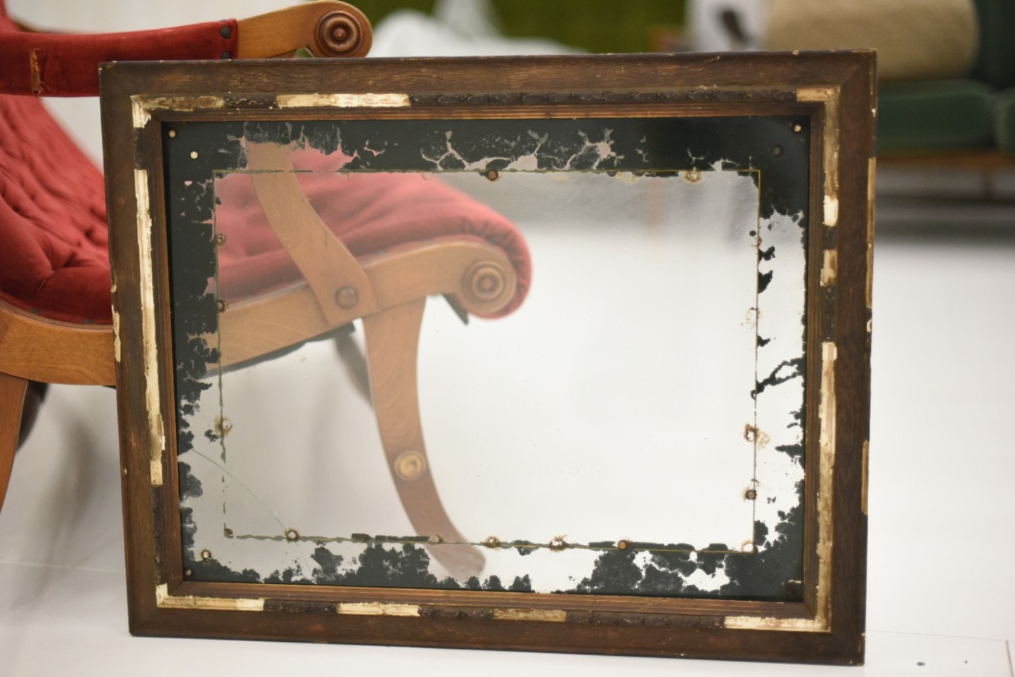 103570 ガラス破損あり　ヴィンテージ　ウッドフレー　額縁