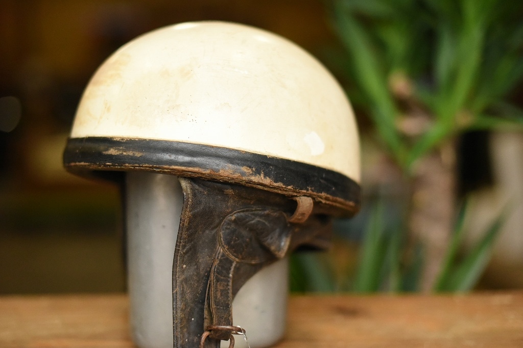 103799 「CASQUES RF」　ヴィンテージ　ハーフヘルメット　お椀ヘルUK MADE in ENGLAND ヘルメット