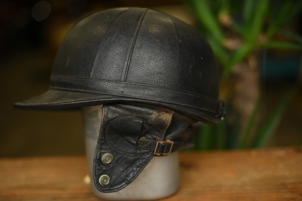 103787 「AVIAKIT」　ヴィンテージ　ハーフヘルメット　お椀ヘルUK MADE in ENGLAND ヘルメット