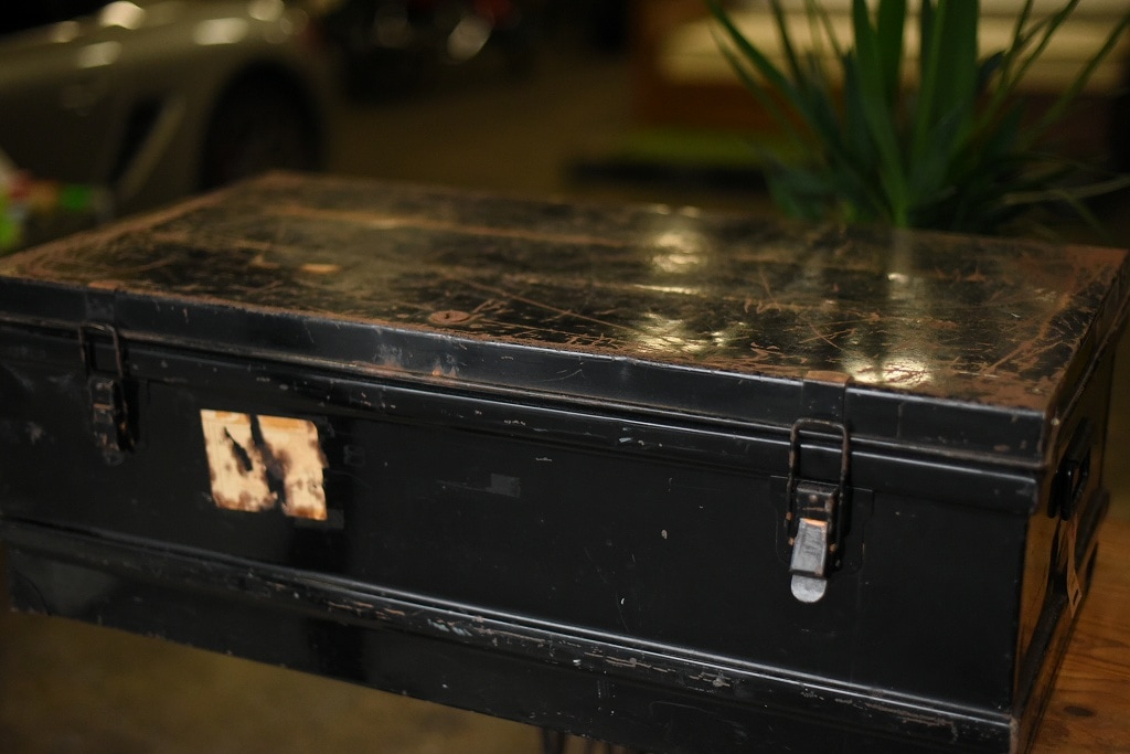 103695 ヴィンテージ　トランクケース　大型アイアンケース　 英国製