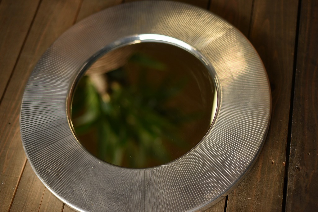 104033 ヴィンテージ　大型　アルミレリーフ　サークルミラー