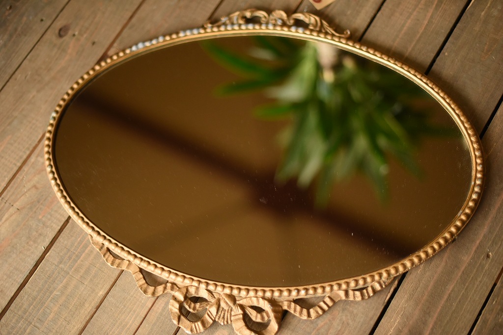 104038 ヴィンテージ　ゴールド　レリーフ　オーバルミラー