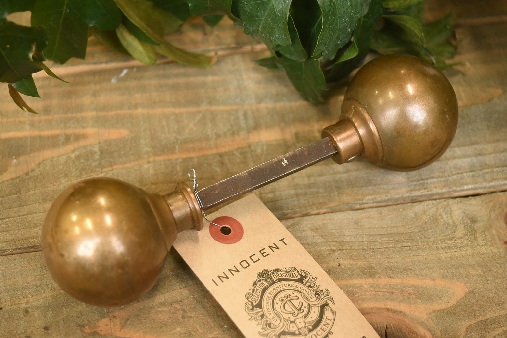 104154 ヴィンテージ　　ドアノブ　真鍮製　ブラス　英国 MADE IN ENGLAND