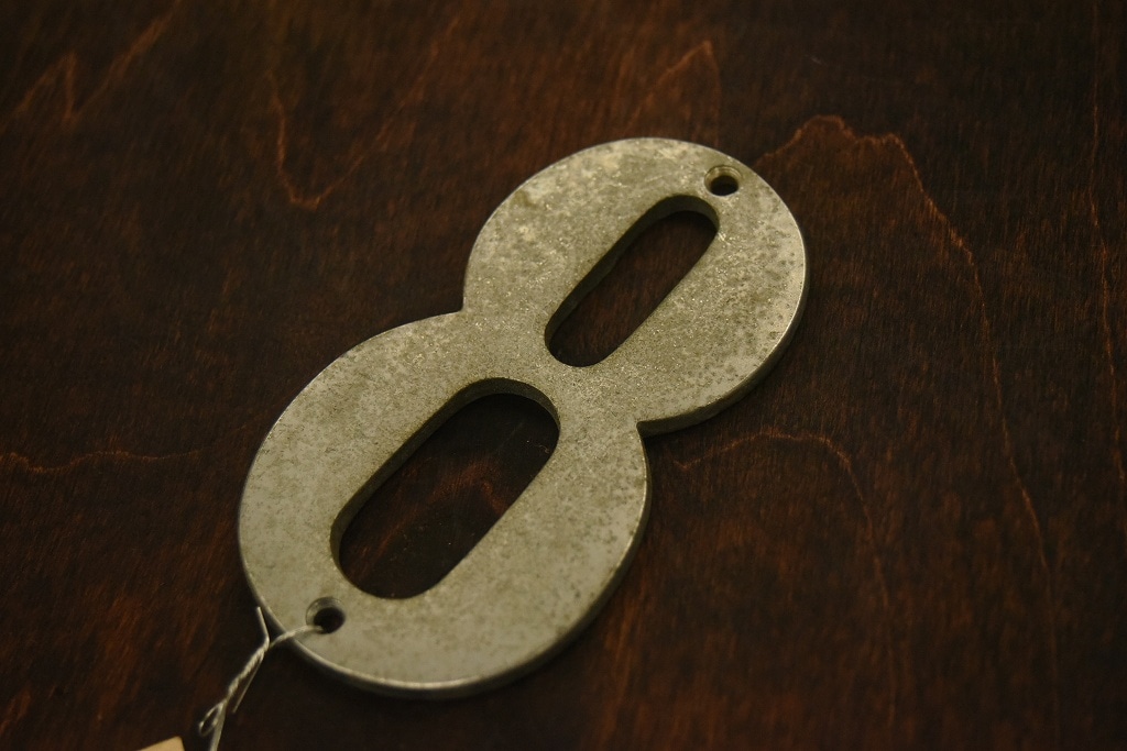 104443 ヴィンテージ　　アルミ製　ナンバープレート　英国 MADE IN ENGLAND