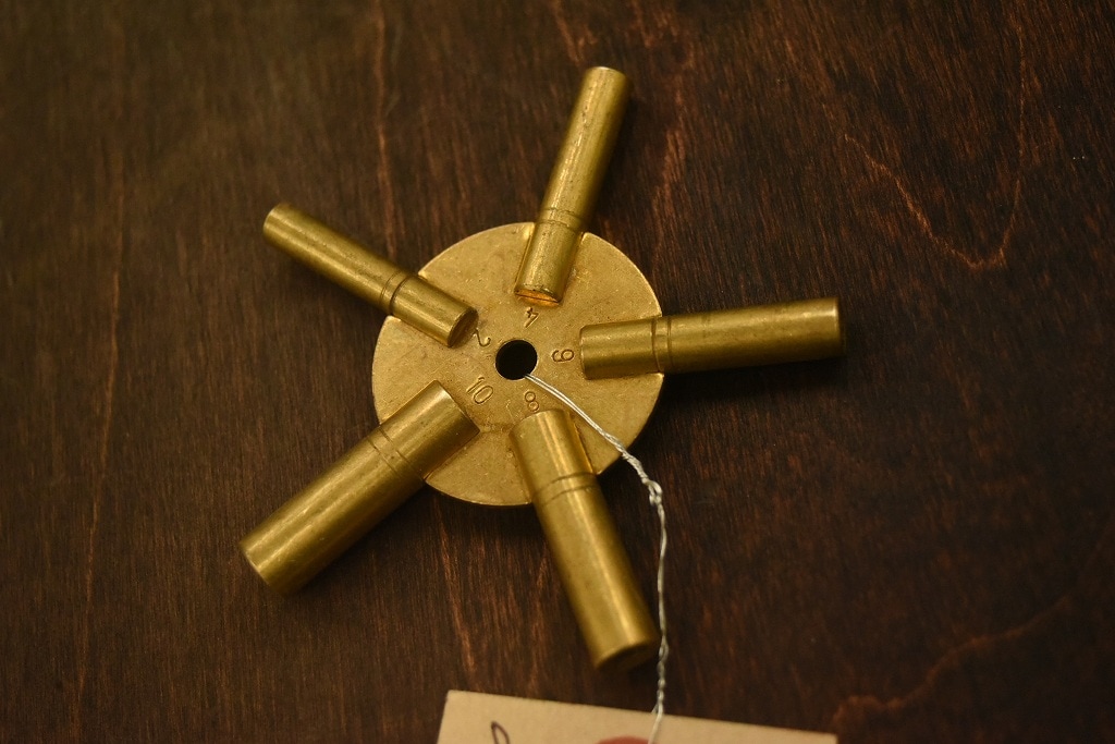 104447 ヴィンテージ　　真鍮製　スクエアスレンチ　四角レンチ　ブラス　英国 MADE IN ENGLAND