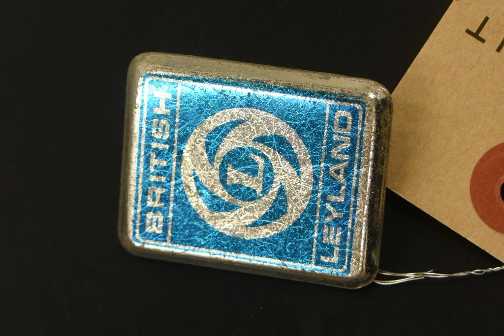 104501 ヴィンテージ 　「BRITISH LEYLAND　ブリティッシュ・レイランド」　 旧車　エンブレム　英国 MADE IN ENGLAND