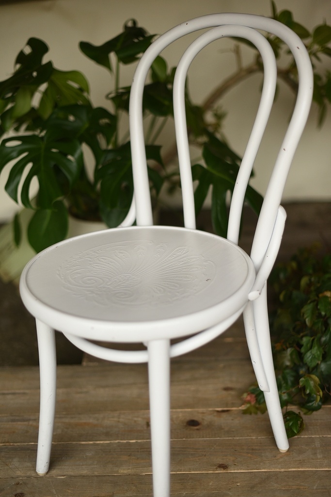 104590　No.18　311018　USED TON CHAIR　中古再塗装品