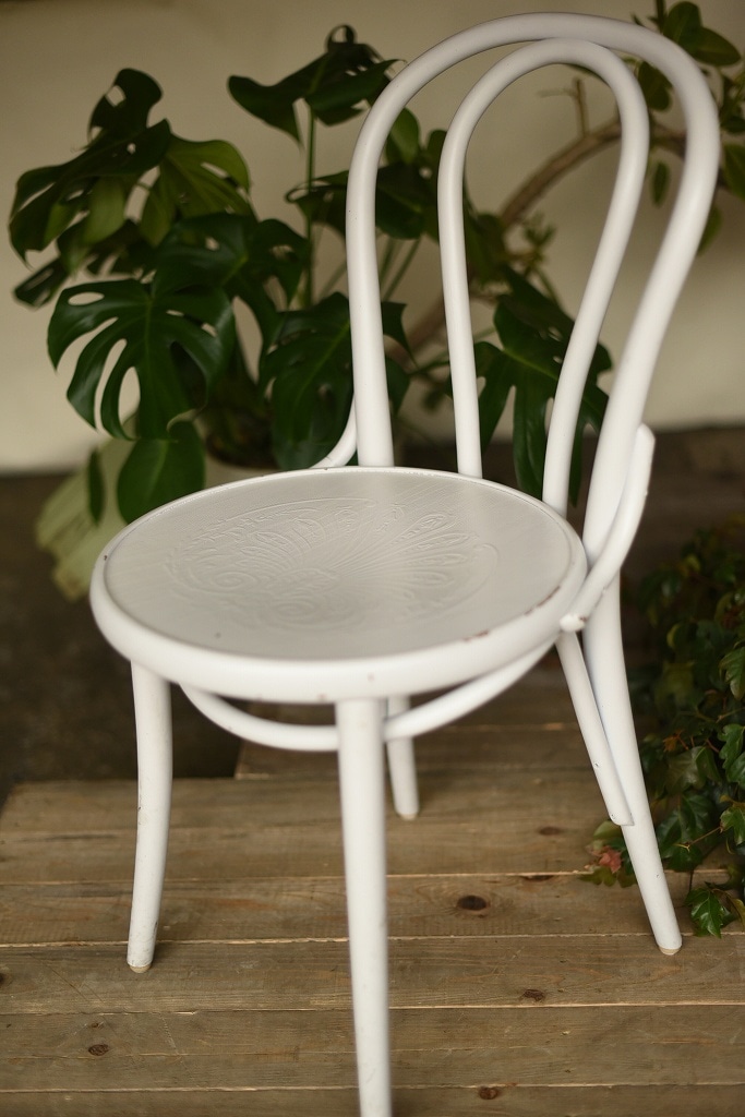 104555　No.18　311018　USED TON CHAIR　中古再塗装品