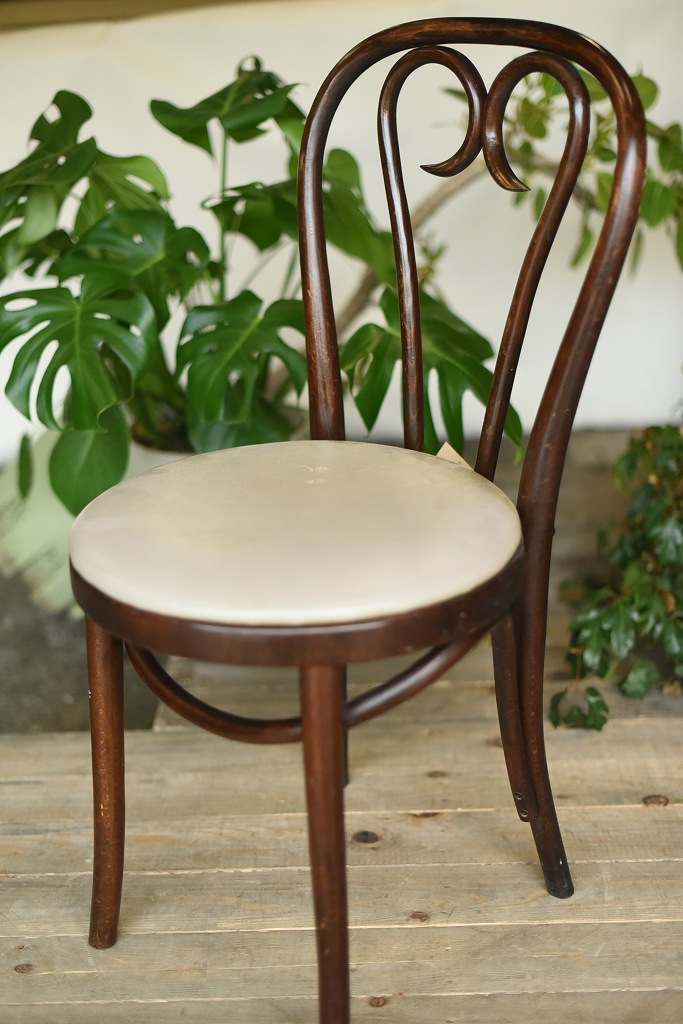 104624 No.16 311016 クッションシート付属 USED TON CHAIR 中古