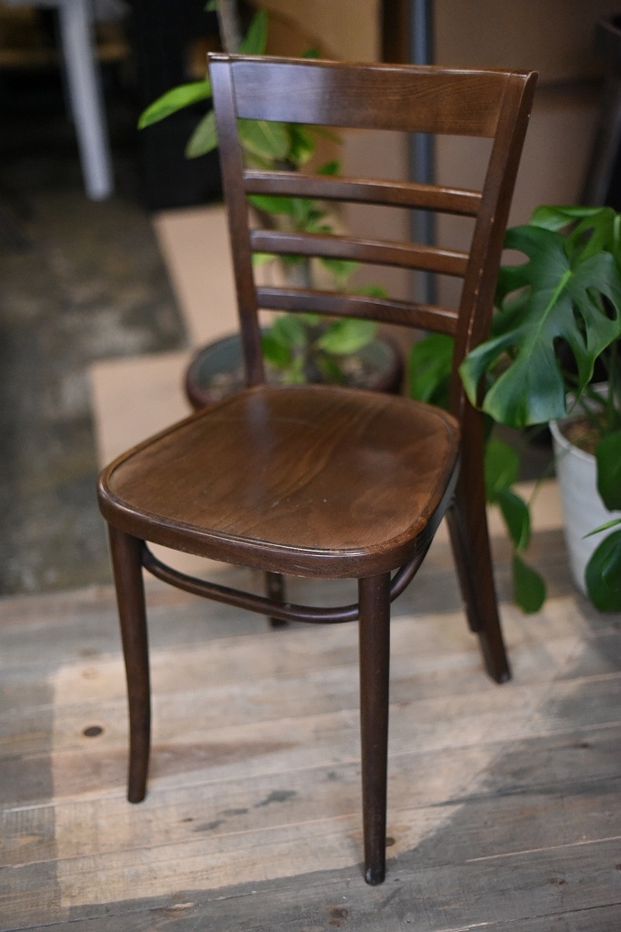 104606 USED TON CHAIR　中古