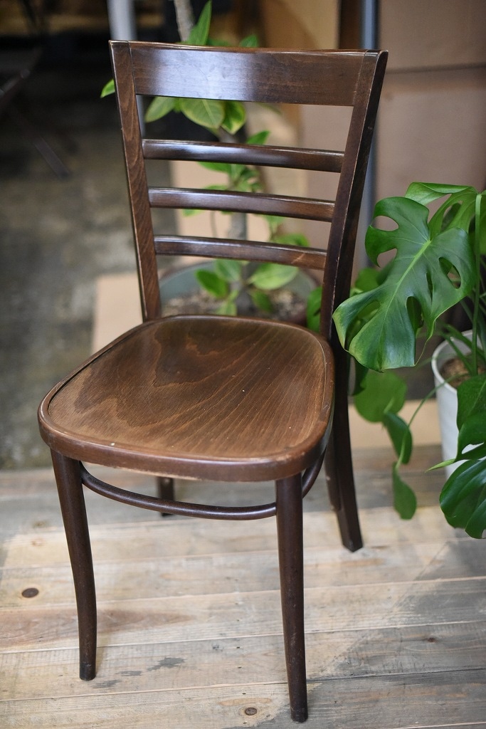 104605 USED TON CHAIR　中古