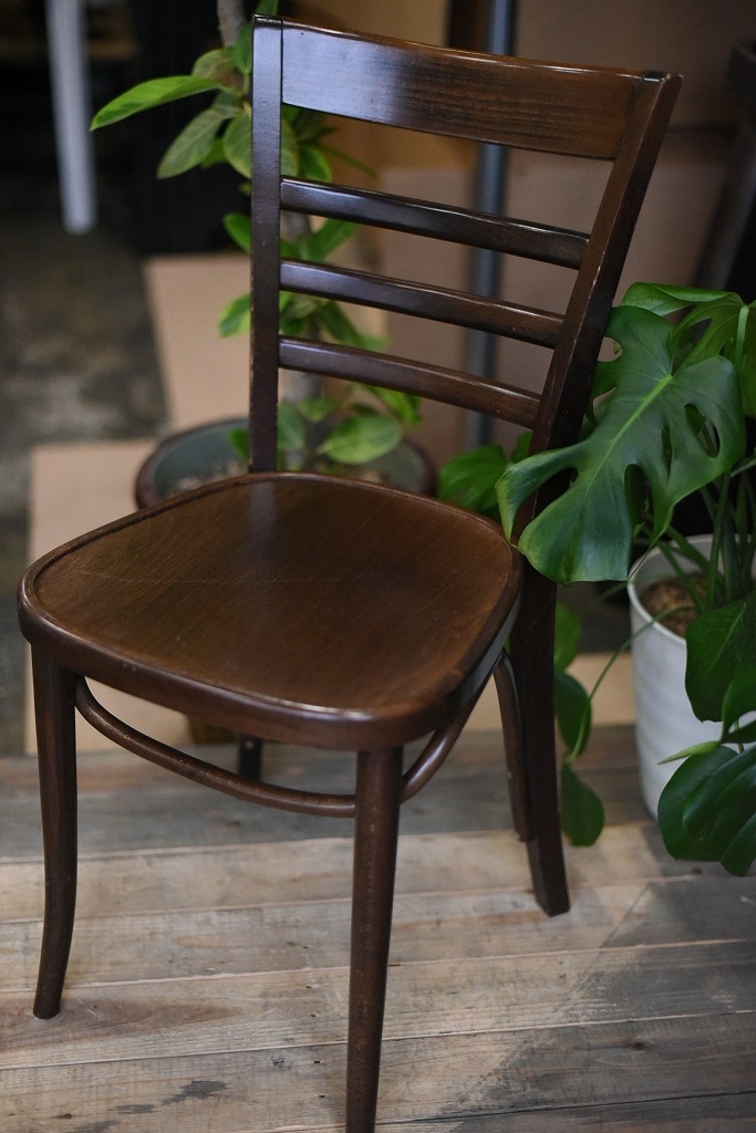 104842 USED TON CHAIR　中古