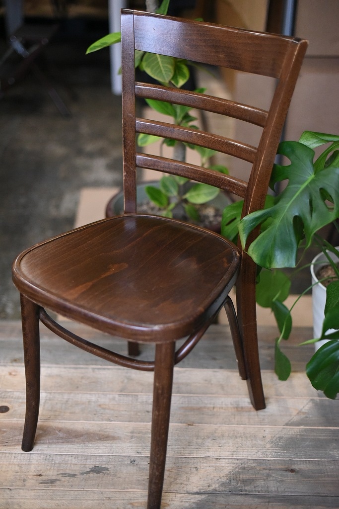 104843 USED TON CHAIR　中古