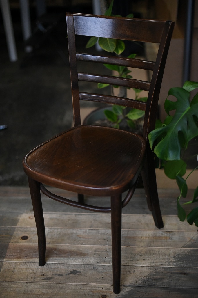 104851 USED TON CHAIR　中古