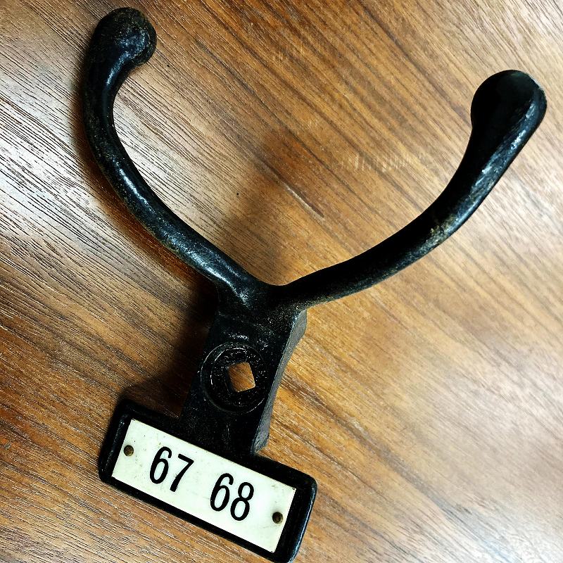 A0001 ヴィンテージ アイアン フック　ウォールハンガー　ダブルフック