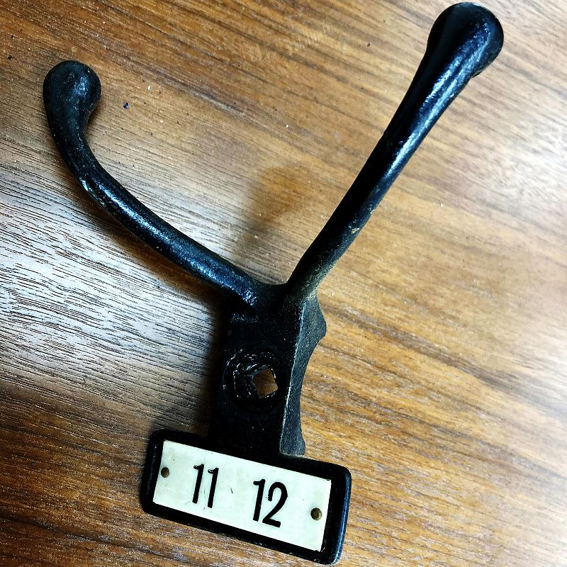 A0002 ヴィンテージ アイアン フック　ウォールハンガー　ダブルフック