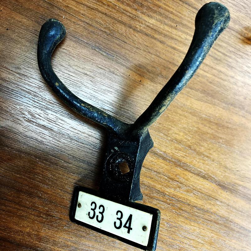 A0010 ヴィンテージ アイアン フック　ウォールハンガー　ダブルフック