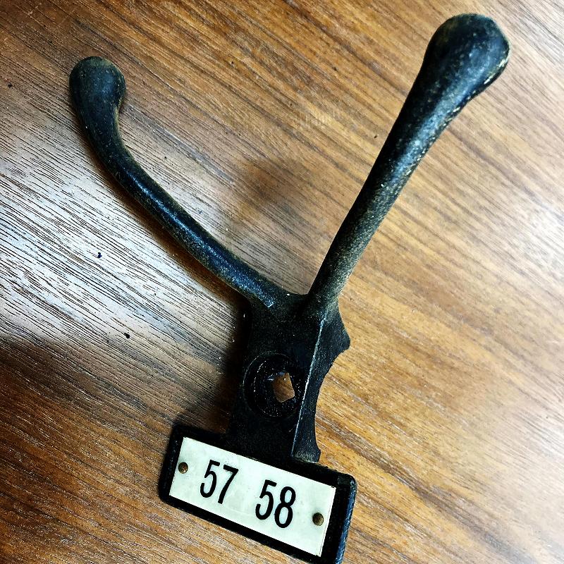 A0016 ヴィンテージ アイアン フック　ウォールハンガー　ダブルフック