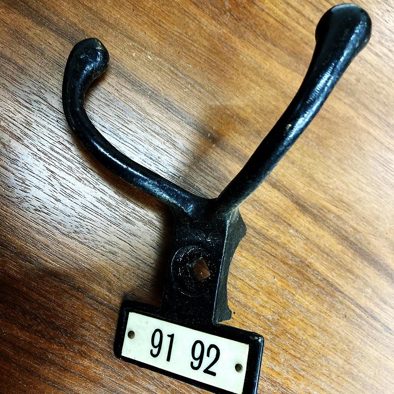 A0025 ヴィンテージ アイアン フック　ウォールハンガー　ダブルフック
