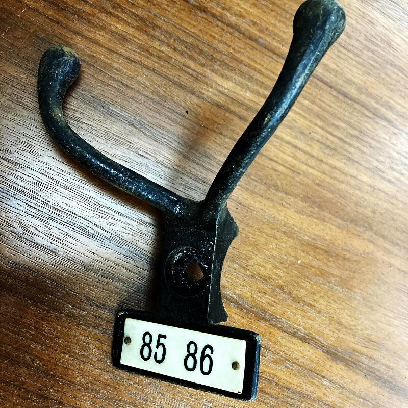 A0038 ヴィンテージ アイアン フック　ウォールハンガー　ダブルフック