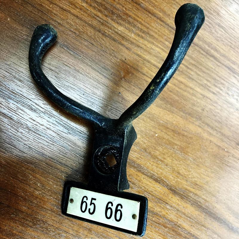 A0041 ヴィンテージ アイアン フック　ウォールハンガー　ダブルフック