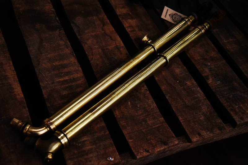 105210 2本セット　真鍮　ブラス　ガーデニング スプレー　ポンプ　MADE IN ENGLAND　英国