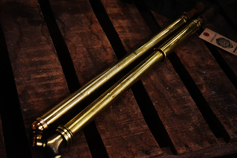 105219 2本セット　真鍮　ブラス　ガーデニング スプレー　ポンプ　MADE IN ENGLAND　英国