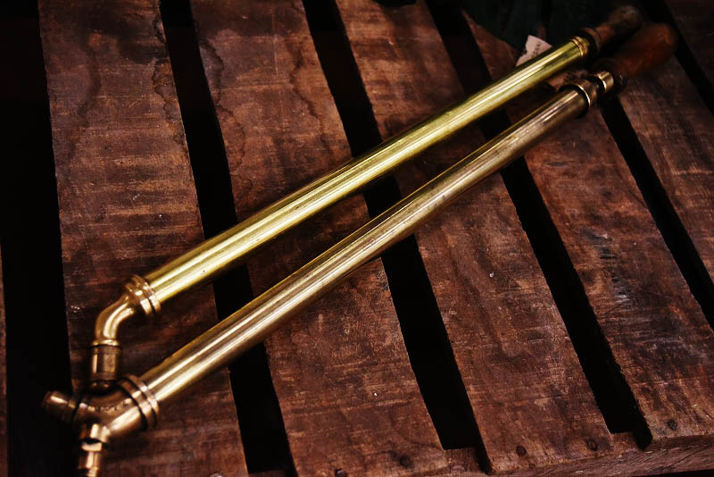 105221 2本セット　真鍮　ブラス　ガーデニング スプレー　ポンプ　MADE IN ENGLAND　英国