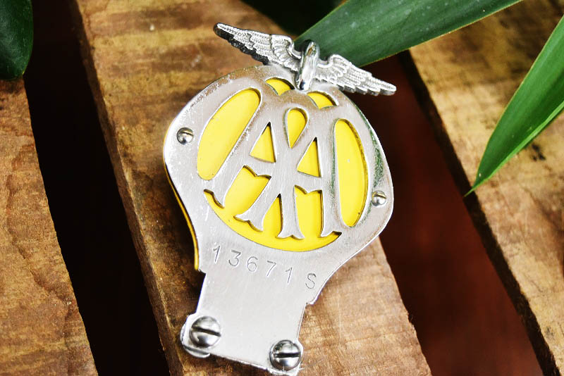 105235 ヴィンテージ　二輪用　AA 「Automobile Association」 カーバッチ エンブレム