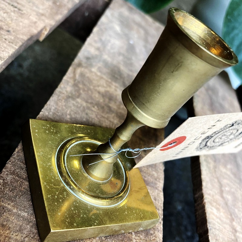 105606 MADE IN INDIA　キャンドルスタンド　ブラス　真鍮製　