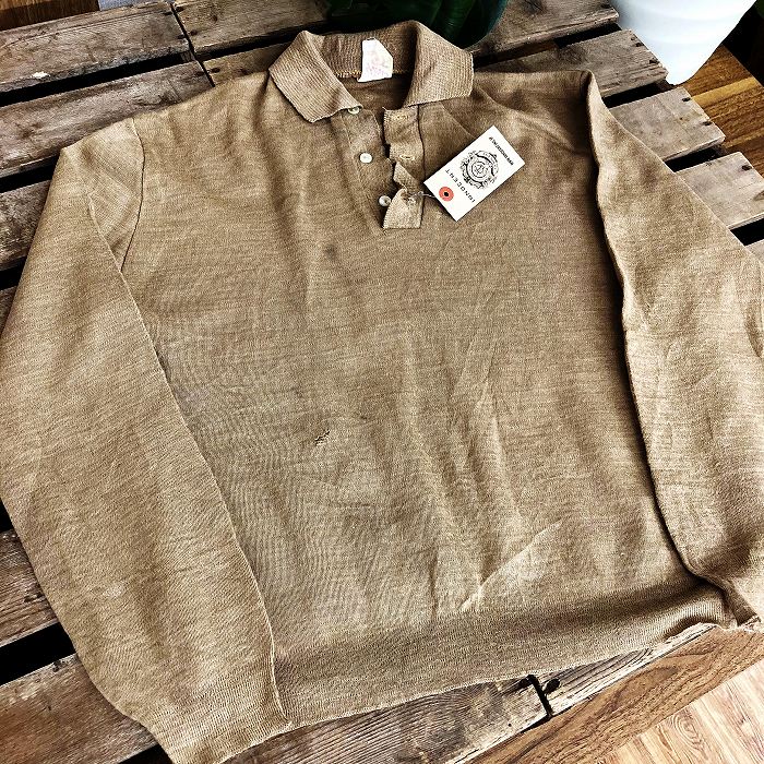 105907 ヨーロッパ　ニットポロ　シャツ 「PARIS」MADE IN FRANCE 虫食い　汚れあり