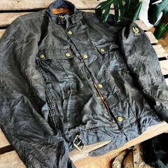 105946 「BELSTAFF」　ベルスタッフ　ベタつきあり　ナイロンジャケット　MADE IN ITALY　