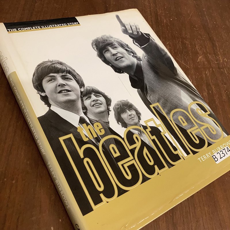 ビートルズ　ビンテージ本　THE BEATLES ビートルズ ビンテージ本 THE BEATLES