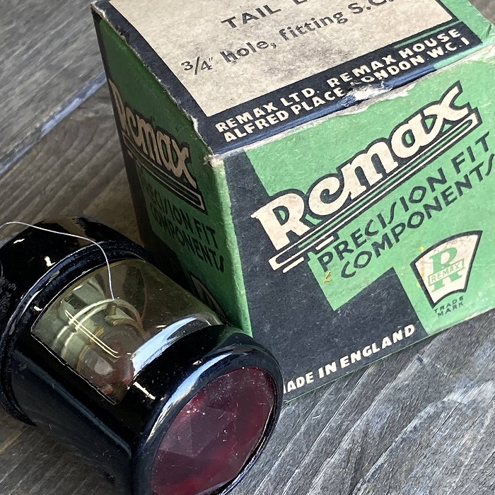 106352 ヴィンテージ　「REMAX TAIL LAMP BA27A」　テールランプ　パーツ　リフレクター　英国 MADE IN ENGLAND