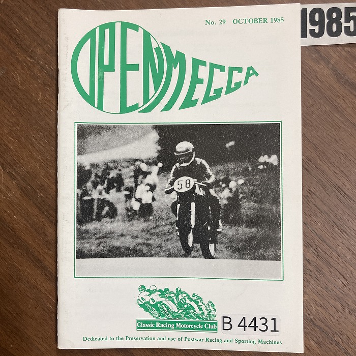B4431　1985　「Classic Racing Motorcycle Club OPEN MEGGA」英国 旧車雑誌