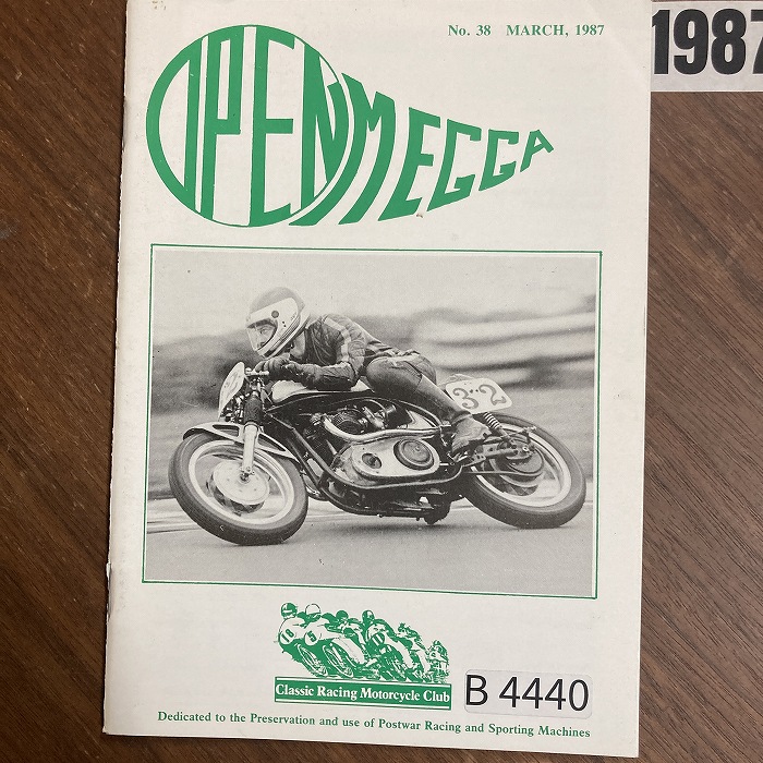 B4440　1987　「Classic Racing Motorcycle Club OPEN MEGGA」英国 旧車雑誌