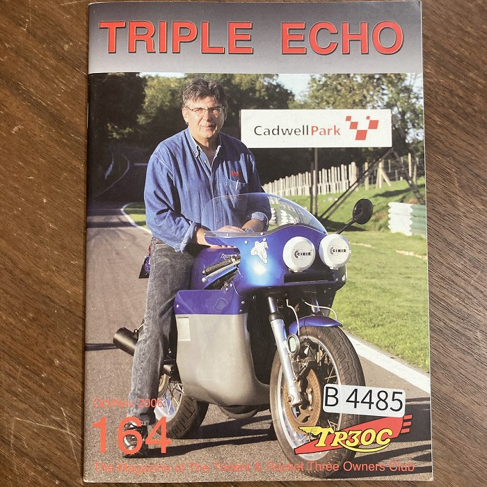 B4485　164　「TRIPLE echo　TR30C」英国 モーターサイクルクラブ会報誌