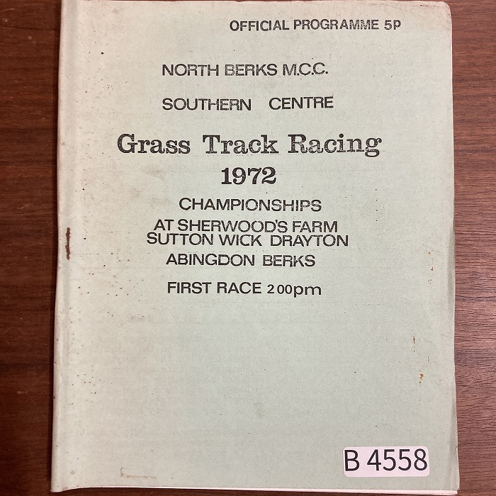 B4558「NORTH BERKS M.C.C. Grass Track Racing 1972」英国 モーターサイクル プログラム