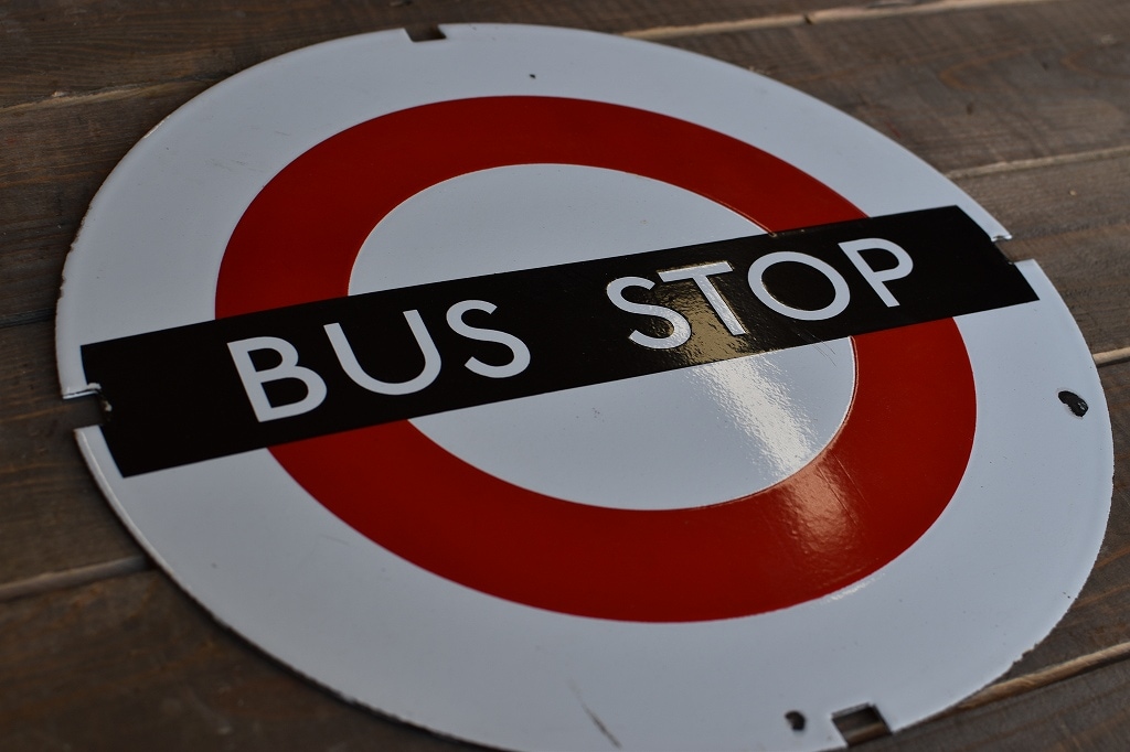 106815 ヴィンテージ　ロードサイン　サインプレート　看板　 MADE IN ENGLAND