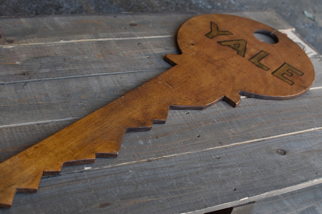 106816 ヴィンテージ ウッド 看板 サインボード YALE | ヴィンテージ