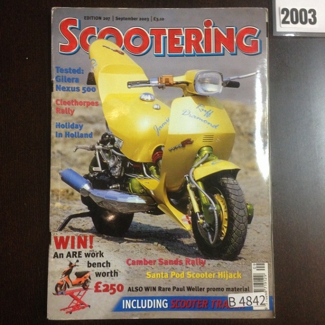 B4842　2003 「SCOOTERING」 ベスパ ランブレッタ  英国 旧車雑誌