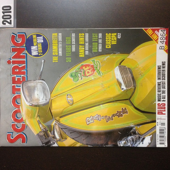 B4864　2010 「SCOOTERING」 ベスパ ランブレッタ  英国 旧車雑誌