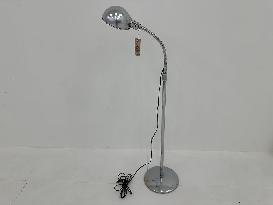 108132 「LEVITON」「 PORTABLE LAMP」　照明　スタンド　デスクライト　