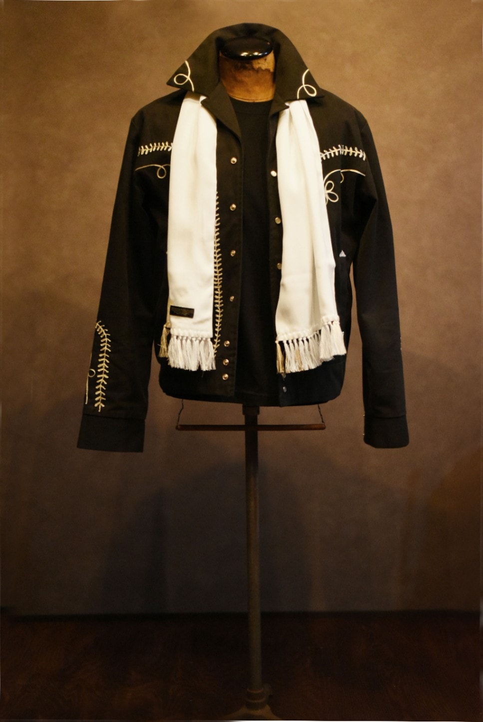 ATTRACTIONS×INNOCENT コラボレーションモデル 「WEARMASTERS SCARF 」 特注カラー White　スカーフ