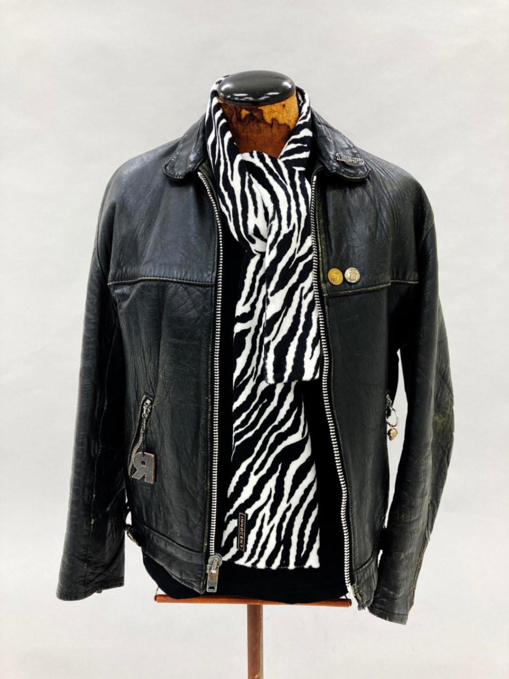 INNOCENT ORIGINAL！マフラー　虎柄　フェイクファー