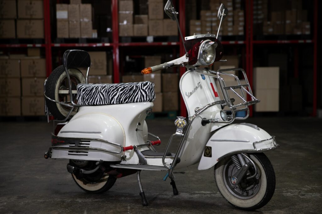 R0012 レンタル　貸出車両 「PIAGGIO Vespa GTR」 ピアジオ　ベスパ